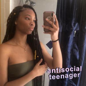 Meet your Posher, Dasia